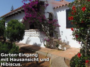 Garten-Eingang mit Hausansicht der Villa Eibisch